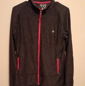 2/25 Champion Active wear Sweater With Thumb Holes